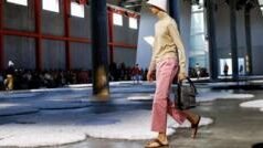 ప్రాడా ‘మేడిన్ ఇండియా’ కొల్హాపూర్ చెప్పుల తయారీ, ధర ఎంతంటే..