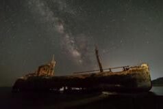 ચાલતાં ફરતાં મડદાં જેવું વહાણ : અમેરિકા કેમ આવાં ભૂતિયાં જહાજો પકડી રહ્યું છે?