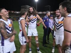 Dockers keep on winning as bid for maiden flag firms