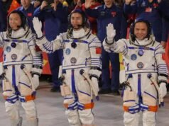Chinese astronauts return after seven months in space