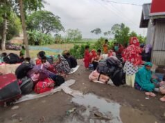 Mass exodus at Hakimpur border as 3D policy pushes illegal immigrants to return