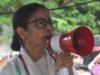 टीएमसी पार्षदों के इस्तीफ़े और गिरफ़्तारी का सिलसिला, आख़िर नेताओं को किसका है डर?