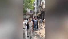 दिल्ली के मालवीय नगर के होटल में लगी आग, कई लोगों की मौत