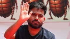 कॉकरोच जनता पार्टी: जंतर-मंतर पर धरने पर बैठे अभिजीत दीपके ने लोगों से की ये अपील