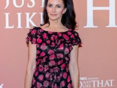 Kristin Davis and Tig Notaro join cast of Beach Read