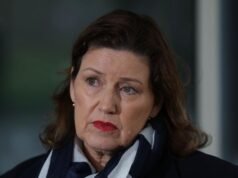 Bird flu fears spark 94 reports as WA awaits 11 test results, including one bird found in Perth