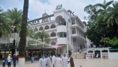 মাজারে দানের টাকা আসলে কোথায় যায়?