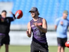 Fremantle coach Justin Longmuir opens up on ‘tough’ conversations amid unprecedented selection squeeze