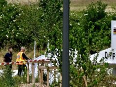 Eleven killed in French parachutist plane crash: report
