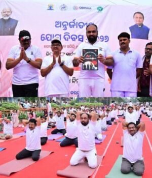 BHADRAK-ZILLASTARIYA-YOGA-DIVAS-640x495.jpg