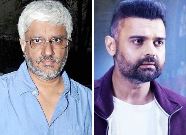 Vikram-Bhatt-receives-.jpeg