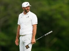 US Open leader pegged back as former champ surges