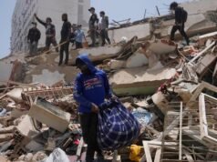 Venezuela quake toll nears 1000, search intensifies