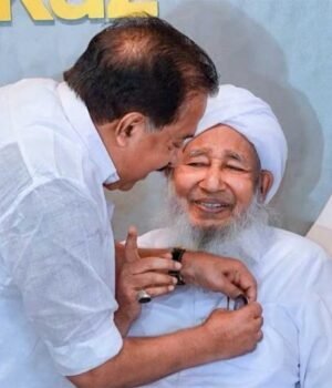 chennithala-kanthapuram-897x538.jpg