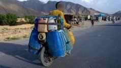 50 डिग्री तापमान में ईरानी तेल की तस्करी करने वाले बाइक सवार
