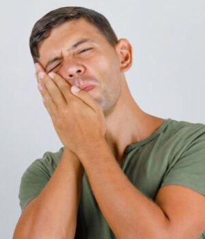 facial-swelling-1024x768.jpg