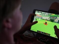 Tougher social media ban crackdown wins expert support