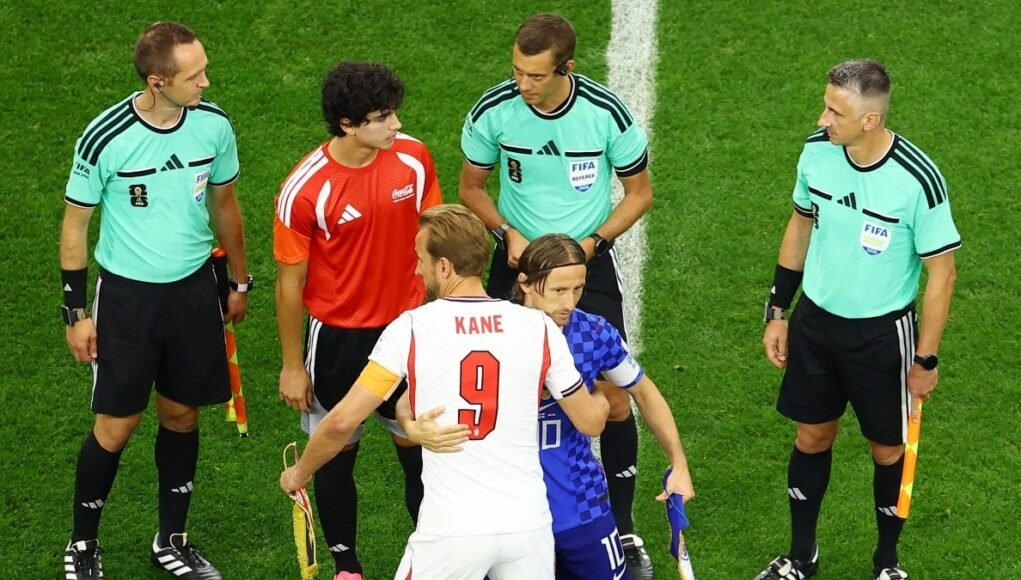 luka-modric--harry-kane-17013612-16x9_0.jpg