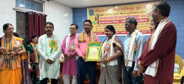 narayana-lenka-sahitya-sanman-640x294.jpg