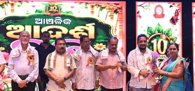 naripur-adarsha-raja-mohastava-photo-2-640x299.jpeg
