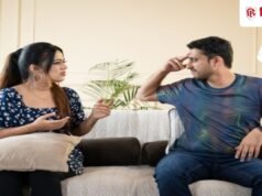 प्यार ह ै य ा सिर्फ ‘ टाइम पास’? पार्टनर क े य े 4 इशार े खोल देंग े आपक े रिश्त े क ी सच्चाई!