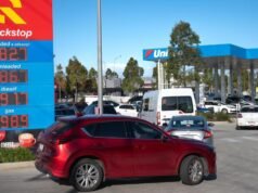 Economy caught between an oil shock and an AI boom