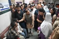 मुंबई पाऊस : मानखुर्दमध्ये घर कोसळून 6 जणांचा मृत्यू, पावसामुळे जनजीवन विस्कळीत
