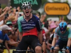 Flying Dutchman wins first Tour de France sprint finish