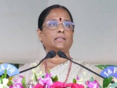 Kadiyam Srihari meets endowments officers, Konda Surekha fumes