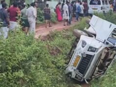 നെയ്യാറ്റിന്കരയില് സ്കൂള് വിദ്യാര്ഥികളുമായി സഞ്ചരിച്ച വാന് മറിഞ്ഞു; ഏഴ് കുട്ടികള്ക്ക് പരുക്ക്