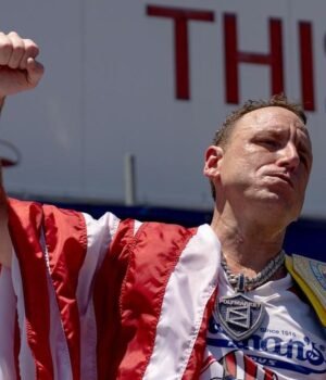 b664a29d9dbb1f17d391c03181d97e6274fd5a77-16x9-x0y0w1280h720.jpg