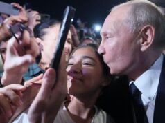 Vladimir Putin at centre of barmy ‘time traveller’ theory as century-old photos fuel viral conspiracy