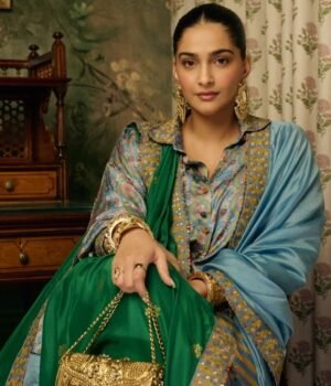 sonam-kapoor-053601487-16x9_0.jpg