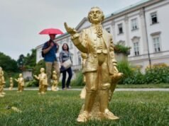 Thieves make off with 210 mini Mozart sculptures