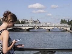 French top court blocks social media ban for under-15s