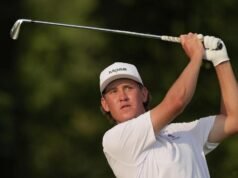 Harris goes low with a 59 on his way to playoff victory