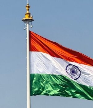 10_Flag_Rules_know_While_Hoisting_The_Tricolour_1786341110207_1786341110366_19030640-cdfd-4ea6-b513-8fc9de9e0b44.jpg