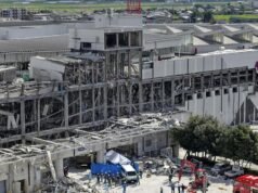 Japan ends rescue operation at collapsed mall