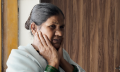 ‘200 रुपये नाहीत, मुलीला ऑक्सिजन कुठे मिळणार?’ त्र्यंबकेश्वर रुग्णालय स्थलांतरावर स्थानिक संतापले