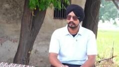 ‘ਐਨਕ ਤੋਂ ਬਿਨ੍ਹਾਂ ਮਾਂ ਸਾਹਮਣੇ ਨਹੀਂ ਜਾਂਦਾ, ਦੇਖ ਲਵੇ ਤਾਂ ਰੋਣੋਂ ਨਹੀਂ ਹਟਦੀ’, ਕਿਸਾਨ ਸੰਘਰਸ਼ ‘ਚ ਅੱਖ ਗੁਆਈ, ਦਿੱਲੀ ਹਿੰਸਾ ਨਾਲ ਦਵਿੰਦਰ ਦੇ ਜ਼ਖ਼ਮ ਮੁੜ ਅੱਲੇ ਹੋਏ