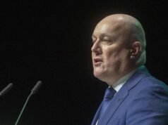 NZ’s ruling coalition holds razor-thin majority in poll
