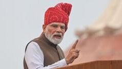 पीएम मोदी के ‘दिमाग़ी नक्सल’ वाले बयान का इशारा किसकी ओर?