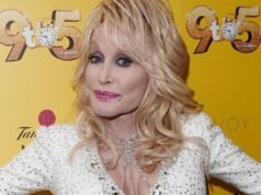9 to 5: The Musical fans gasp as actress announces Dolly Parton death