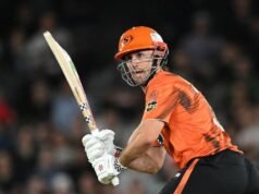 Marsh hits 41 but Duckett has last laugh for Rockets
