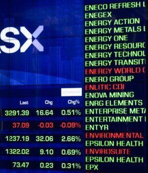 Australian%20Stock%20Exchange%20board-7%20%283%29%20%281%29.jpg