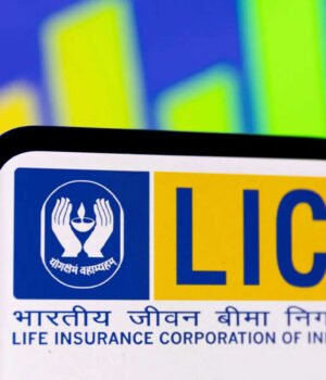 LIC_Share_1762421522092_1762421522282_1785854701913_dd5e495a-fe66-476e-8003-92ea6daf5a49.jpeg