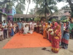 ବିପନ୍ନଙ୍କୁ ବିଜେଡି ପଞ୍ଚାୟତ ସଭାପତି ବାଣ୍ଟିଲେ ଶୁଖିଲା ଖାଦ୍ୟ