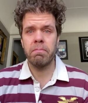Perez_Hilton__1785905994733_1785906006517_86c2ed54-67ed-4c57-8707-a749d573a9b3.jpg