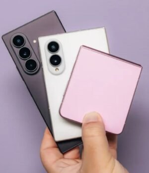Samsung_Foldable_Phones_1785758570063_1785758570243_a9b6e827-4b0e-499f-802d-5441cc8a7a1d.jpg