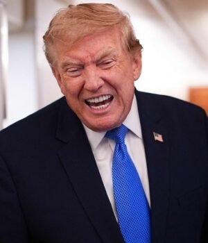 TOPSHOT-US-POLITICS-TRUMP-2_1785775283871_1785775299460_ad8e1046-ecf8-40e9-a40e-ea13ac0c76f1.jpg